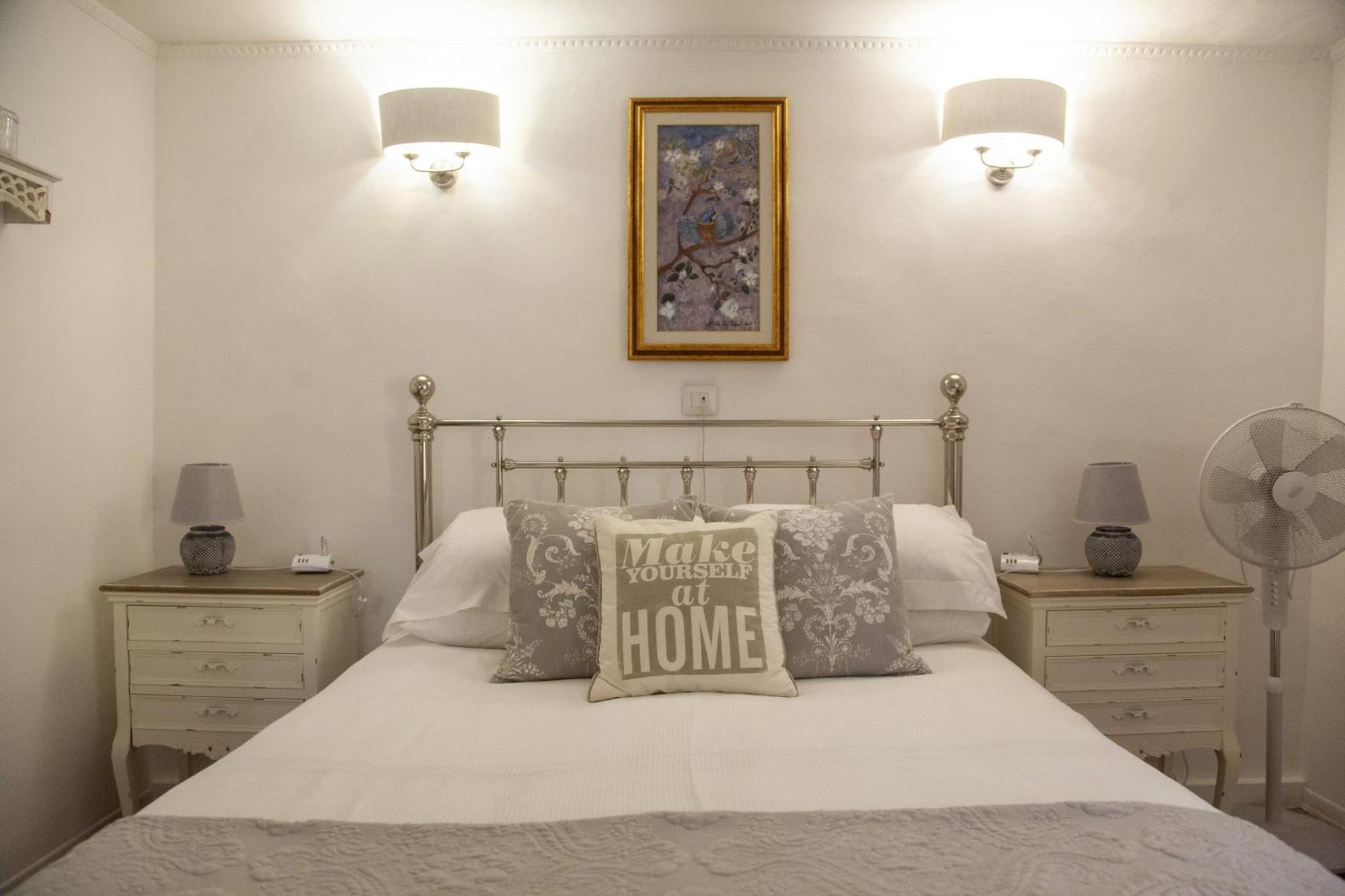 Casa Luna - Private Cottage -Exclusive Private Garden Barga Kültér fotó